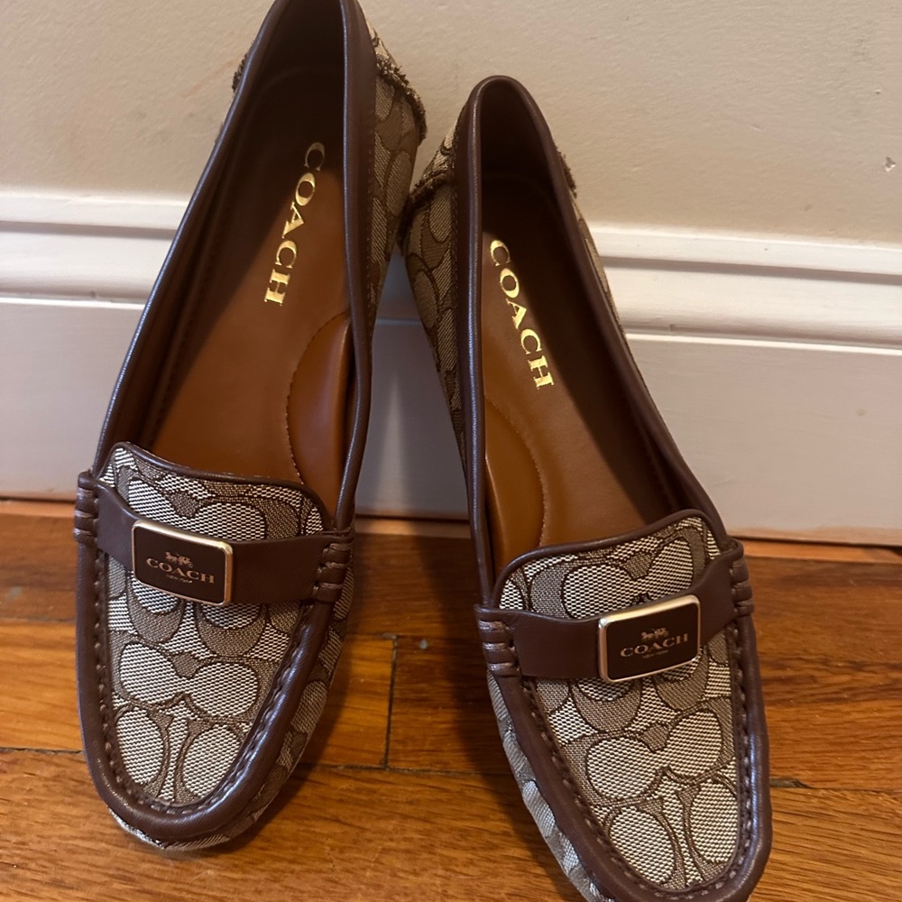 Coach Brown Leather Flats Timeless Design